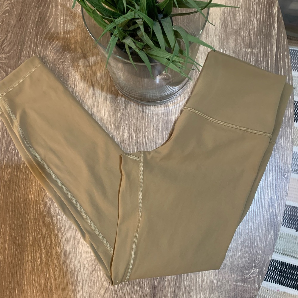 Lululemon Align High-Rise Pant 25” in Olive Green Size 6 NWOT